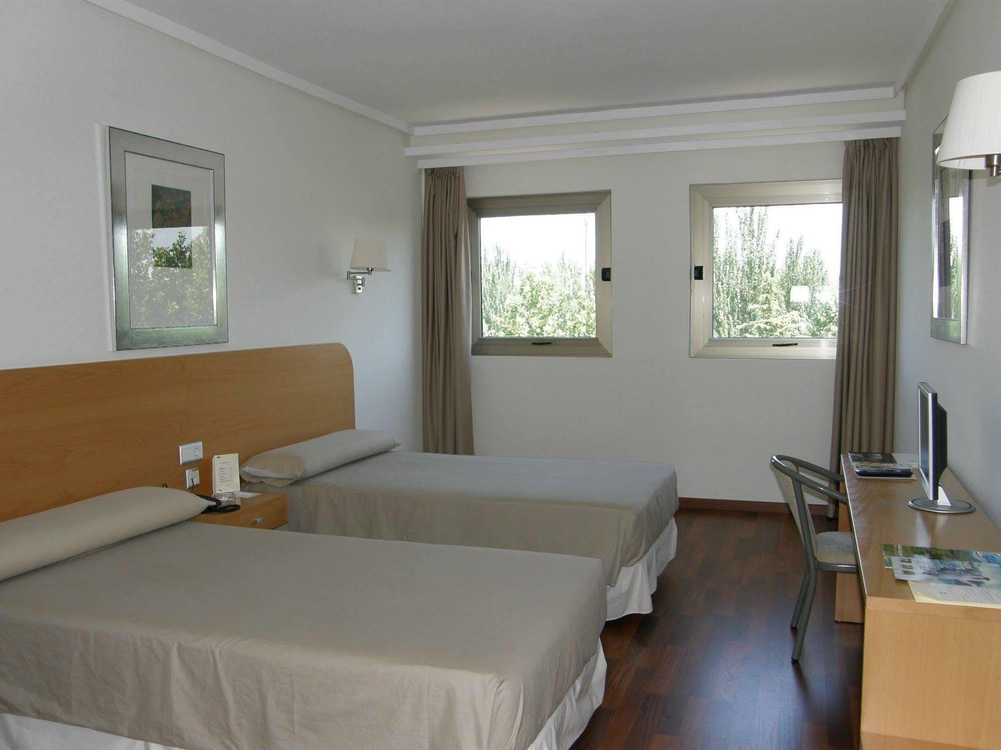 Hotel Universidad Albacete Ngoại thất bức ảnh